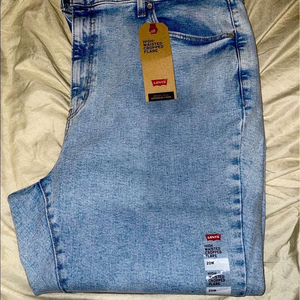 Plus Size Levi's High Waisted Cropped Flare